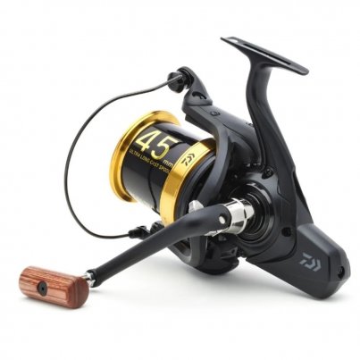 Daiwa naviják 23 Emblem 45 SCW QD OT